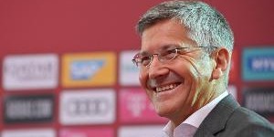 开云线上入口-海纳：给赛季打2分因拿下最重要的联赛，杯赛虽出局但也踢得不错