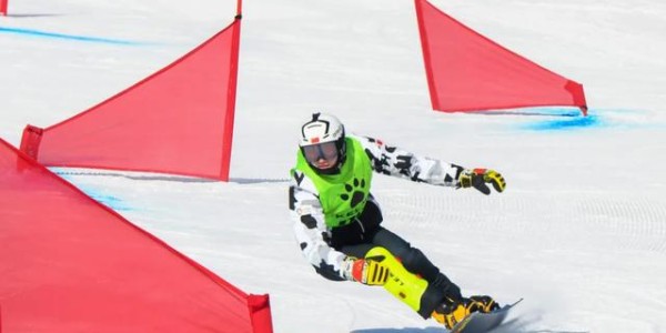 开云线上入口-祝贺！在第十七届省运会单板滑雪比赛中，大同选手刘姝廷摘得两金|回转|运动会|大同代表队|越野滑雪|王宇_新浪新闻