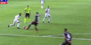 开云网站-内马尔桑托斯首秀：挨踢，被扪，突突突！