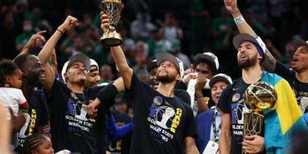 开云线上入口-【2022国际篮坛十大新闻】勇士登顶 拉塞尔与世长辞