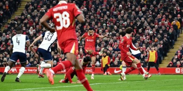 开云下载-【联赛杯】利物浦4比0大胜热刺，决赛会师纽卡