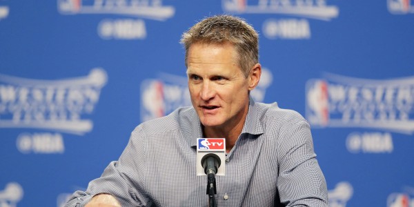 开云网站-科尔：能与库里搭档真是三生有幸，若没有他我就是个普通教练