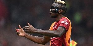 开云线上入口-土媒：加拉塔萨雷与奥斯梅恩会谈，准备创纪录转会费+千万欧年薪