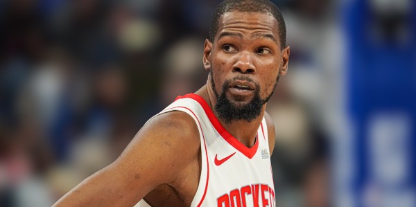 开云登录网址入口-不是单核那块料！高位包夹KD痛击火箭命门 湖人仨持球核球商碾压