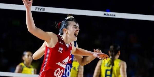 开云登录网址入口-中国女排为何不征召朱婷？赵勇谈败因，惠若琪回应颇有深意