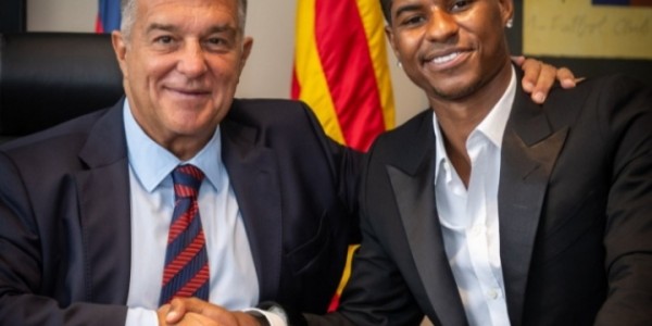 开云登录网址入口-巴萨晒拉什福德拉波尔塔握手图：欢迎来到世界上最好的俱乐部