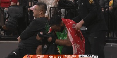 开云登录网址入口-轰33分还是惨败！硬汉也止不住落泪，粤迷评论区落井下石，太讽刺