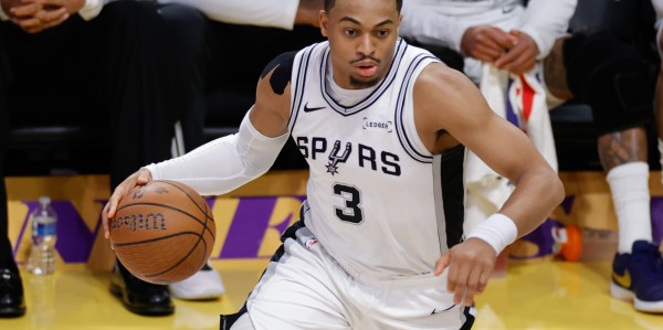 凯尔登·约翰逊将迎来马刺生涯400场里程碑！队史同期得分第五多