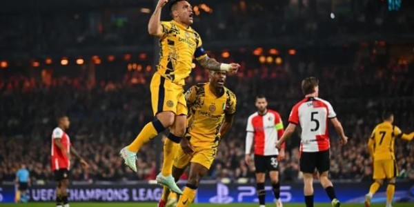 开云网站-【欧冠】锋线双响炮！国际米兰客场2比0费耶诺德