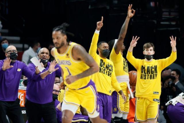 1644583405994070193.jpg Los-Angeles-Lakers-Pursuing-Blockbuster-3-Team-Trade.jpg